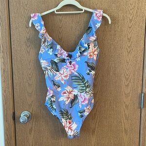 🌸3/$15🌸 Kona Sol Swimsuit—Size Medium